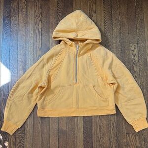Lululemon Scuba Hoodie, GUC, M/L, Mango Dream